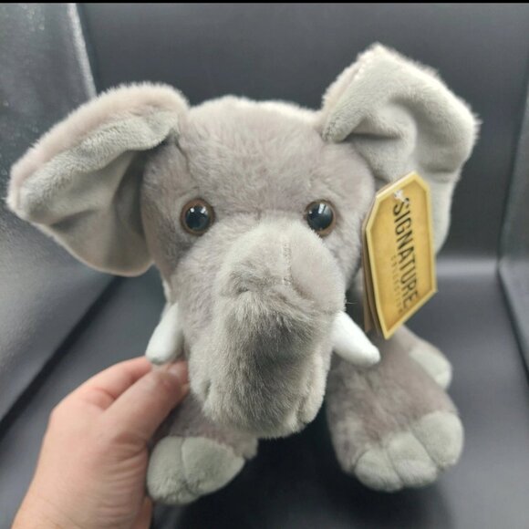 NWT 2022 Aurora Destination Nation 9" African Elephant Plush Stuffed Animal Toy - Picture 2 of 8